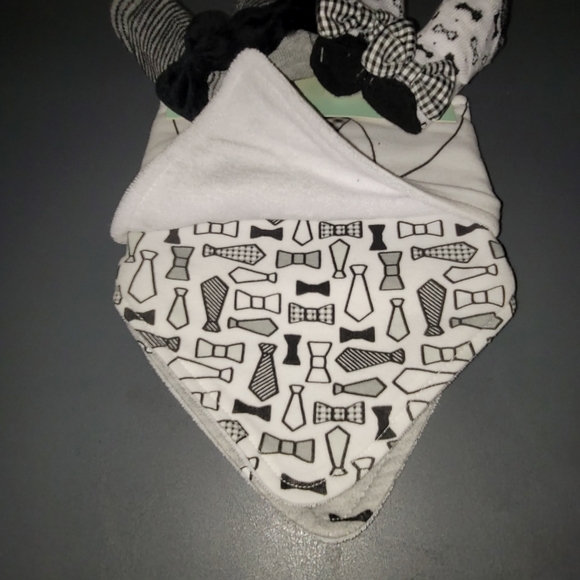 NWT Bibs and Socks with Ties and Bow Ties - Picture 6 of 9